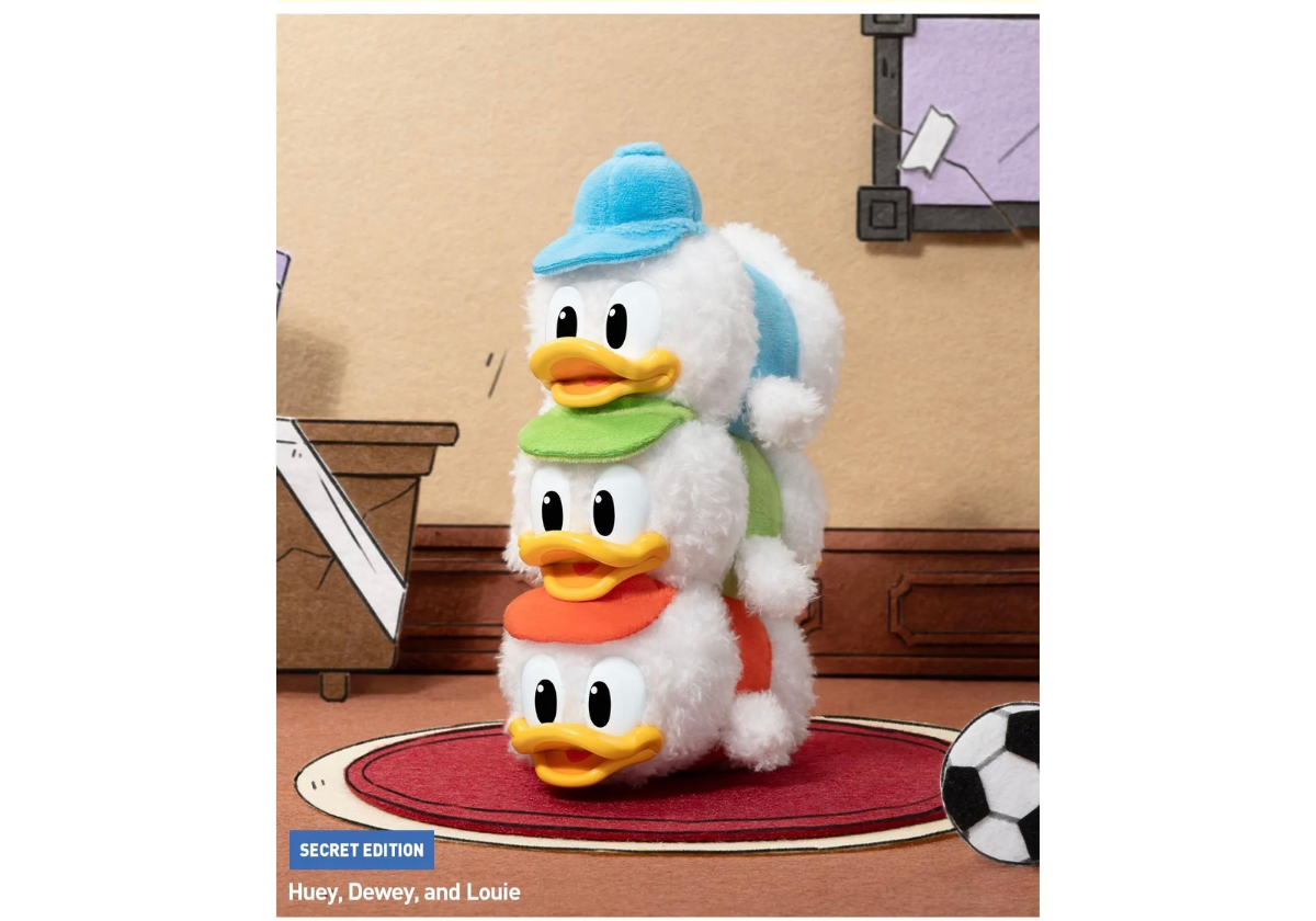 Pop Mart Disney Mickey Family Together Series Plush Keychain Sealed Case