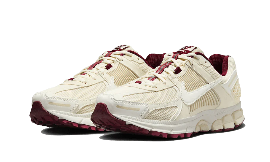 Nike Zoom Vomero 5 Valentine's Day