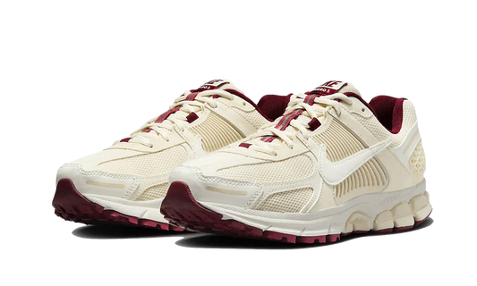 Nike Zoom Vomero 5 Valentine's Day