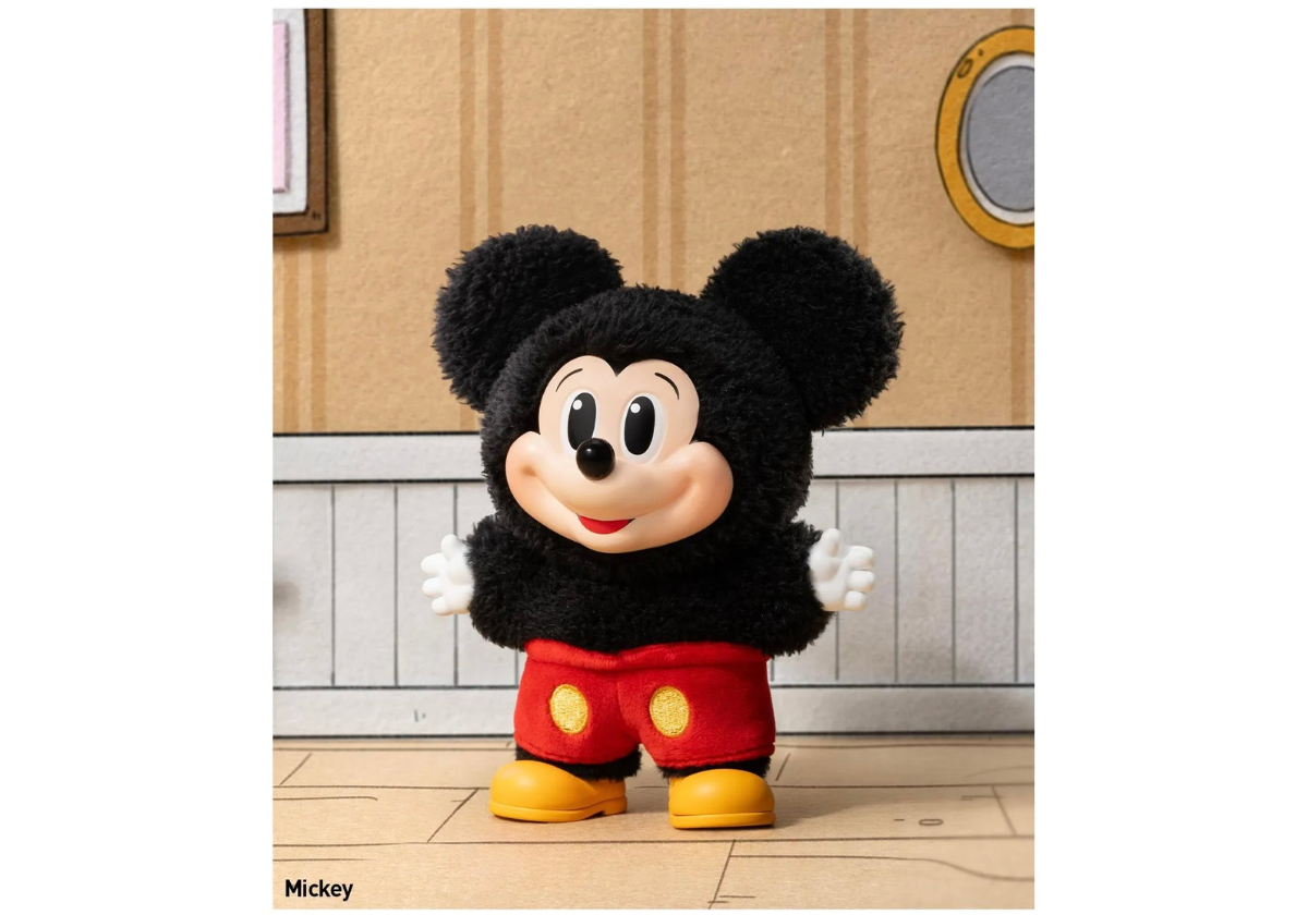 Pop Mart Disney Mickey Family Together Series Plush Keychain Sealed Case