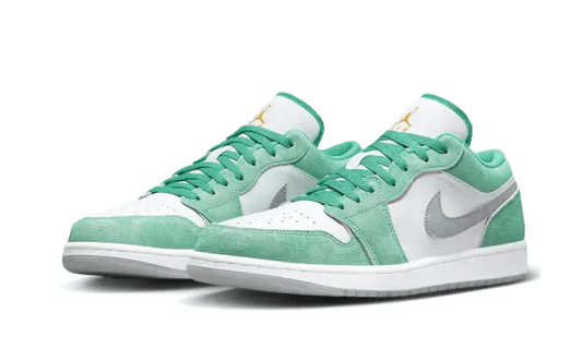 Air Jordan 1 Low SE New Emerald Grey