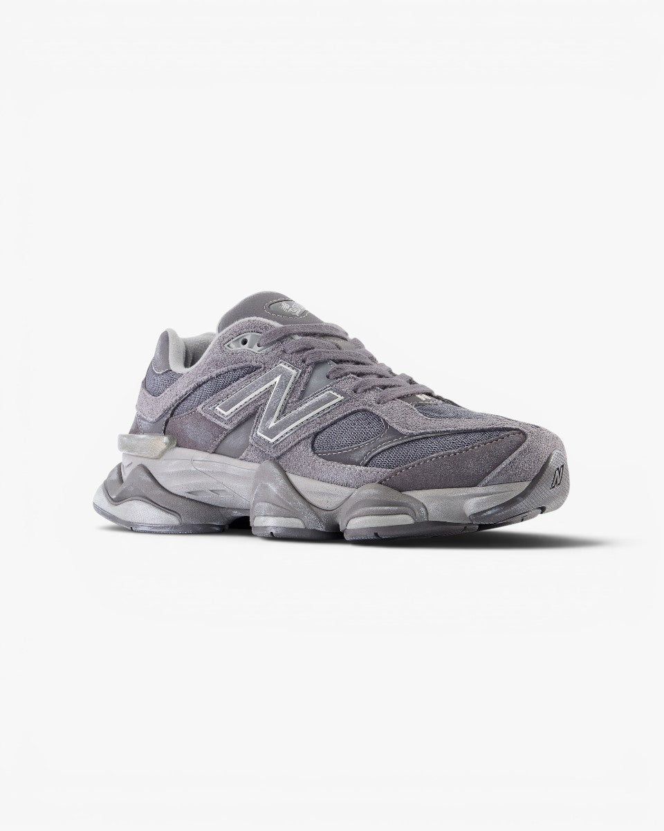 New Balance 9060 Magnet