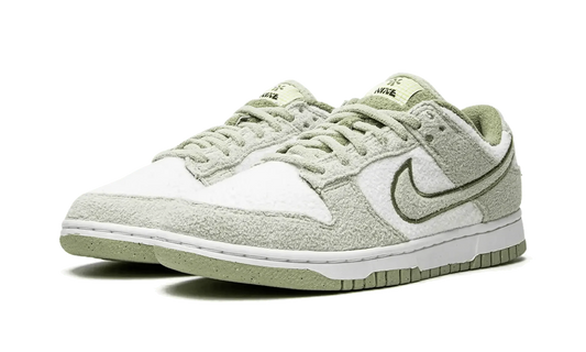 Nike Dunk Low SE Fleece Green