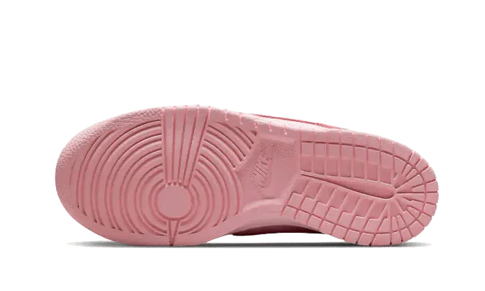 Nike Dunk Low Triple Pink