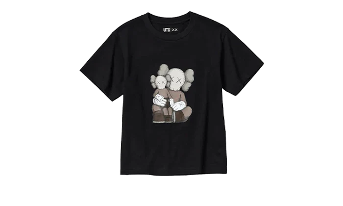 Uniqlo T-Shirt KAWS Black Graphic